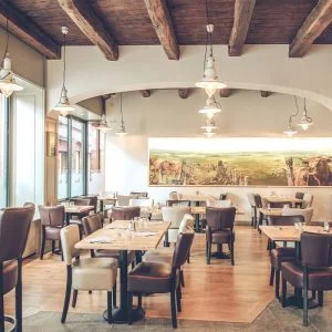 Mise en place Salle - Restaurant L'Aubrac Café - Rodez Aveyron